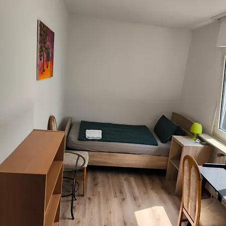 Uni Naehe Mit Garten