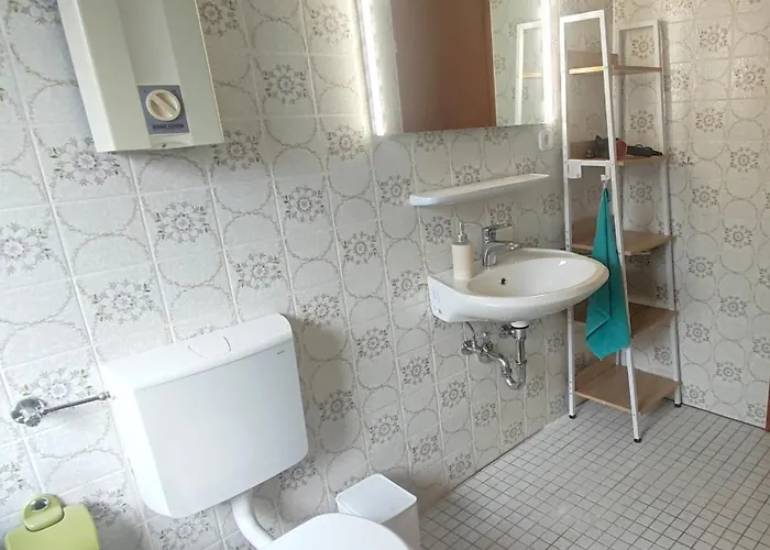 Uni Naehe Unterkunft Mit Garten Privat bolig *