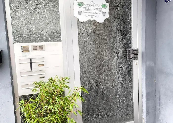 Проживание в семье Uni-naehe Бохум